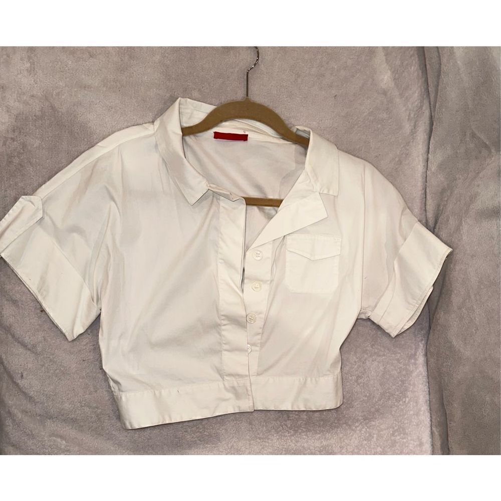 Prada women’s cropped button down size 38 with pocket white